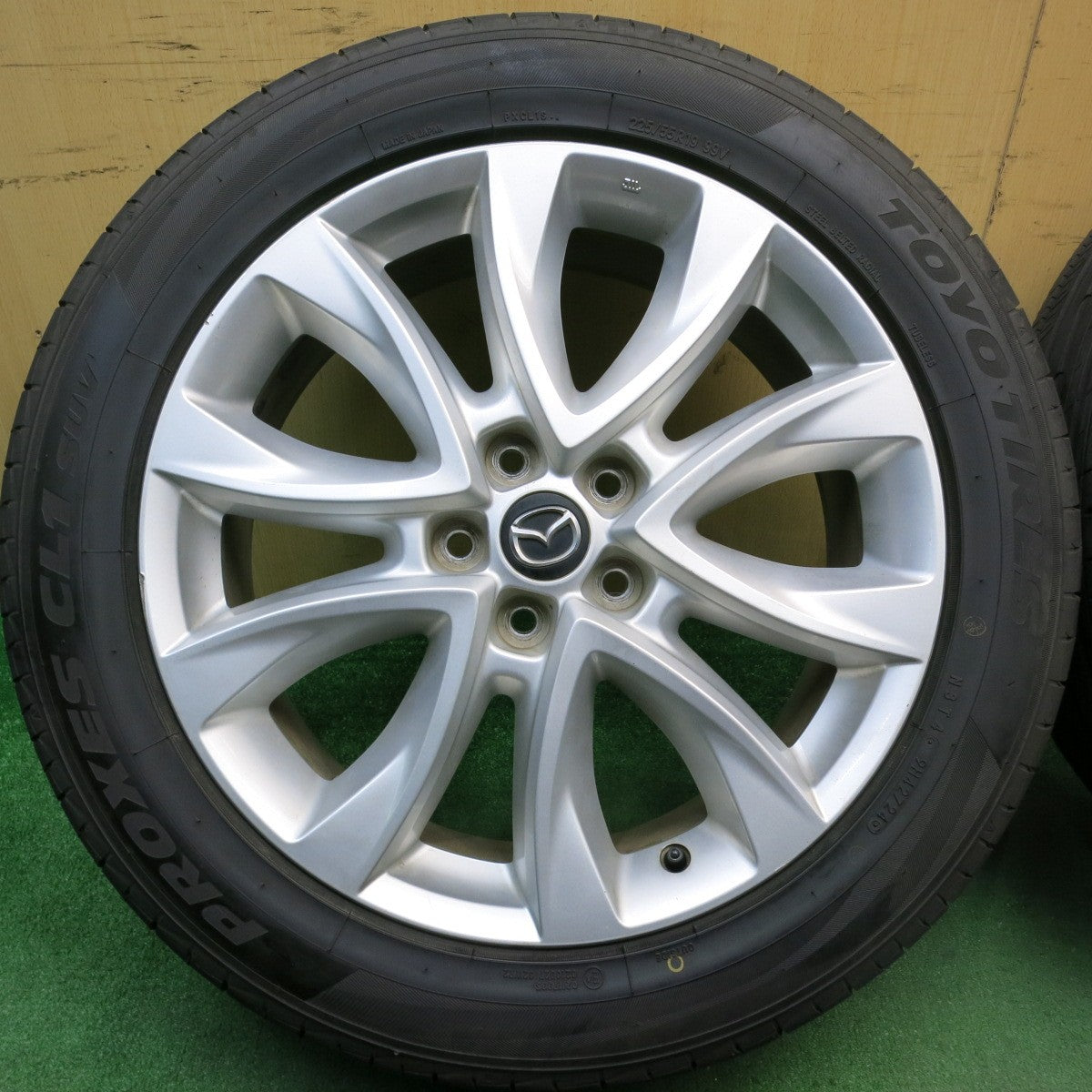 バリ溝!24年!キレイ!9.5分★マツダ CX-5 純正 225/55R19 トーヨー プロクセス CL1 SUV 19インチ CX5 PCD114.3/5H★5062703AKノ