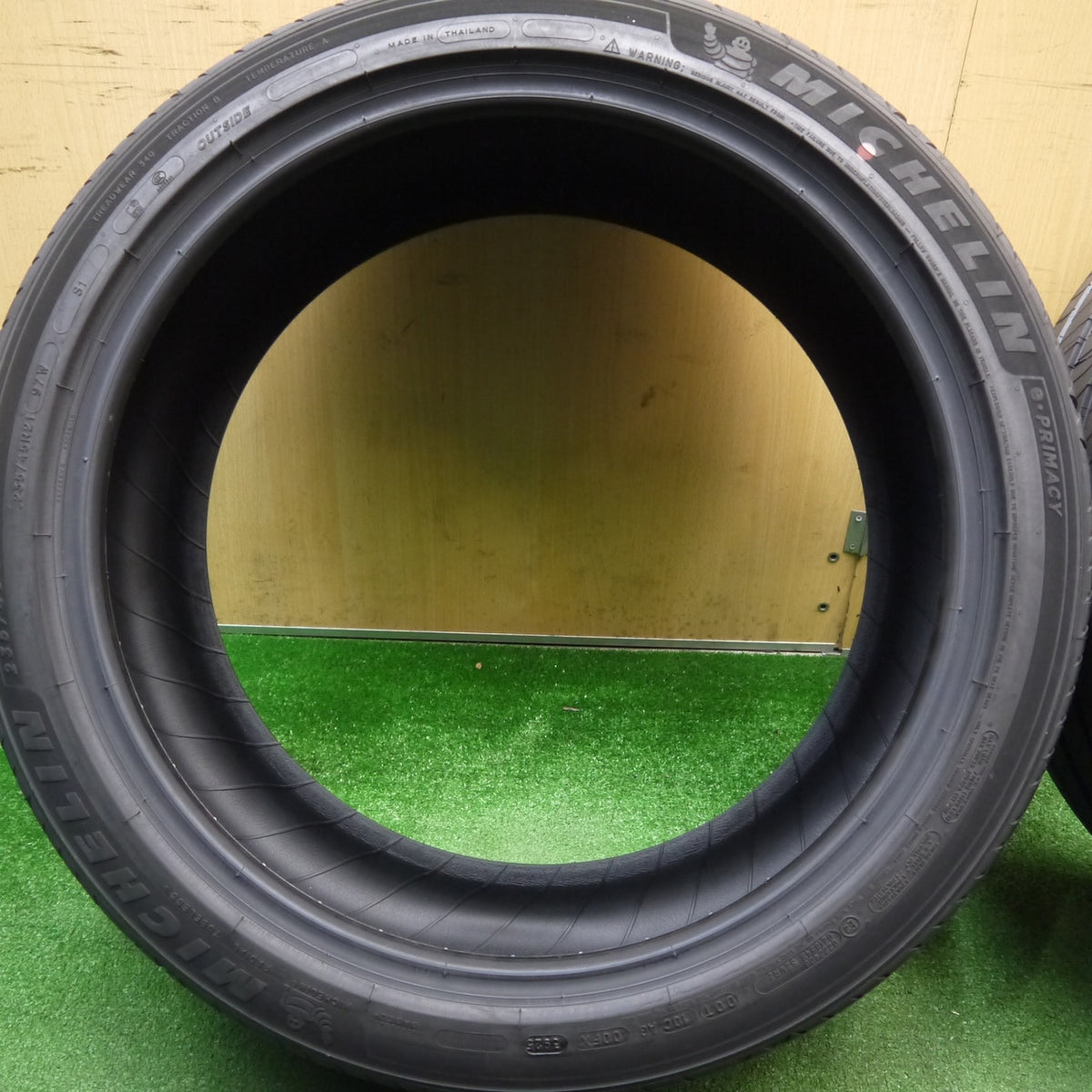 新車外し!25年★235/45R21 ミシュラン e・PRIMACY eプライマシー 21インチ タイヤ クラウン スポーツ クロスオーバー 等★5121906Hノタ