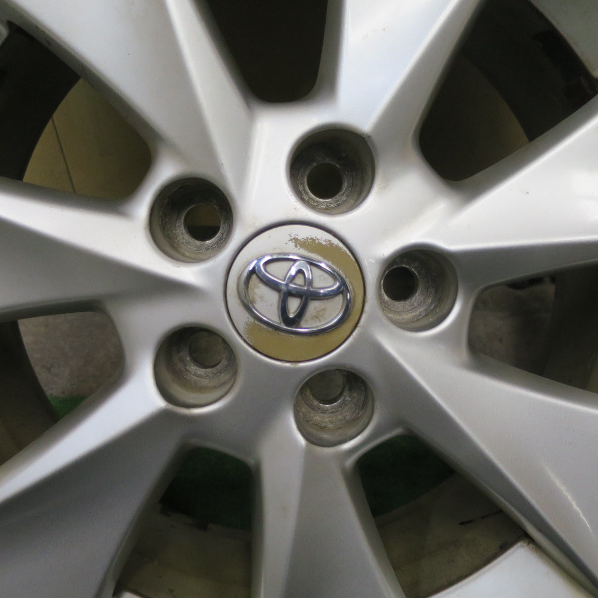 4本価格★トヨタ 20系 アルファード ヴェルファイア 純正 215/60R17 スタッドレス ミシュラン X-ICE XI3 17インチ PCD114.3/5H★5090402TTス