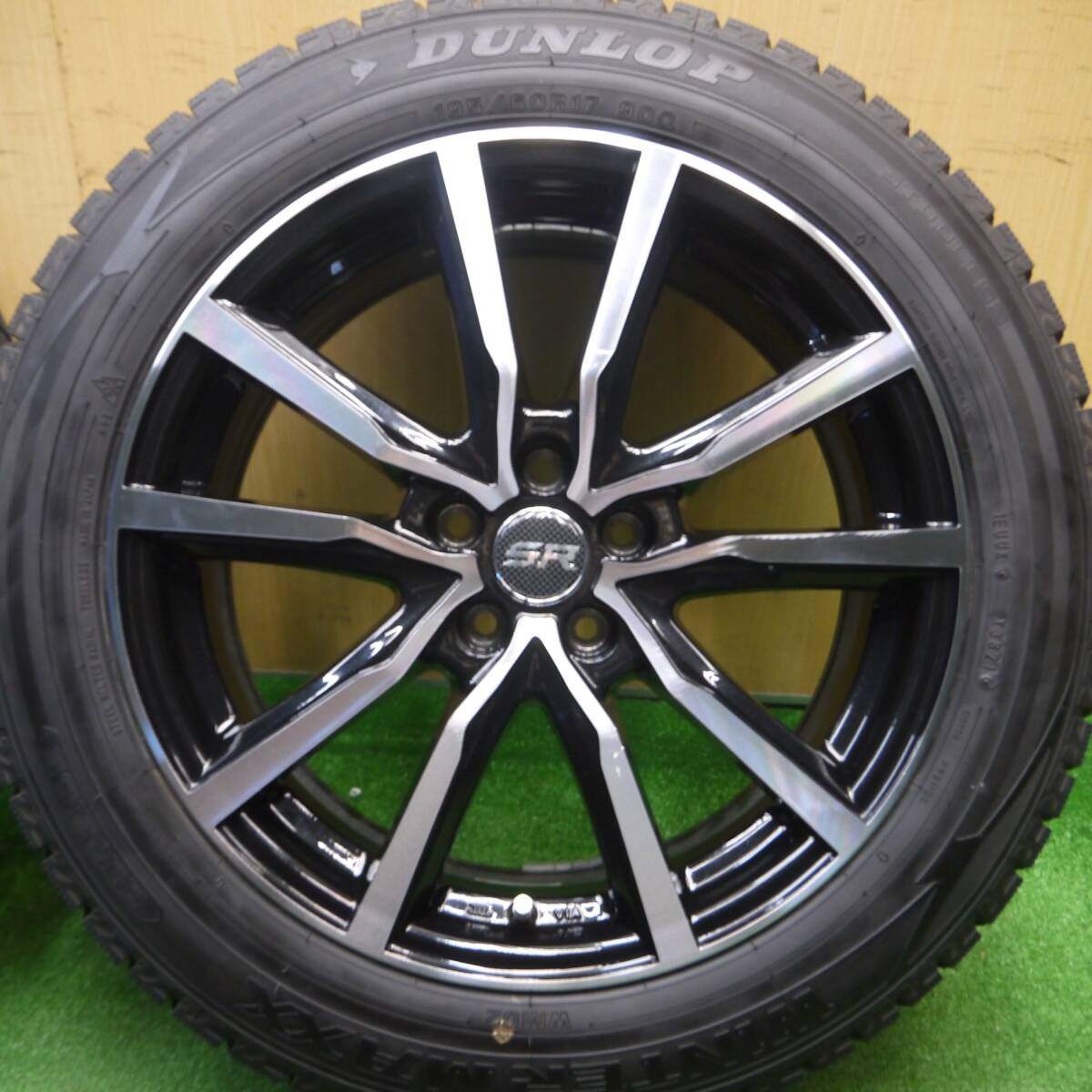 超バリ溝!21年!ほぼ10分★ロッキー ライズ 等 195/60R17 スタッドレス ダンロップ ウインターマックス WM02 STRANGER ストレンジャー 17インチ PCD100/5H★4122407Hス