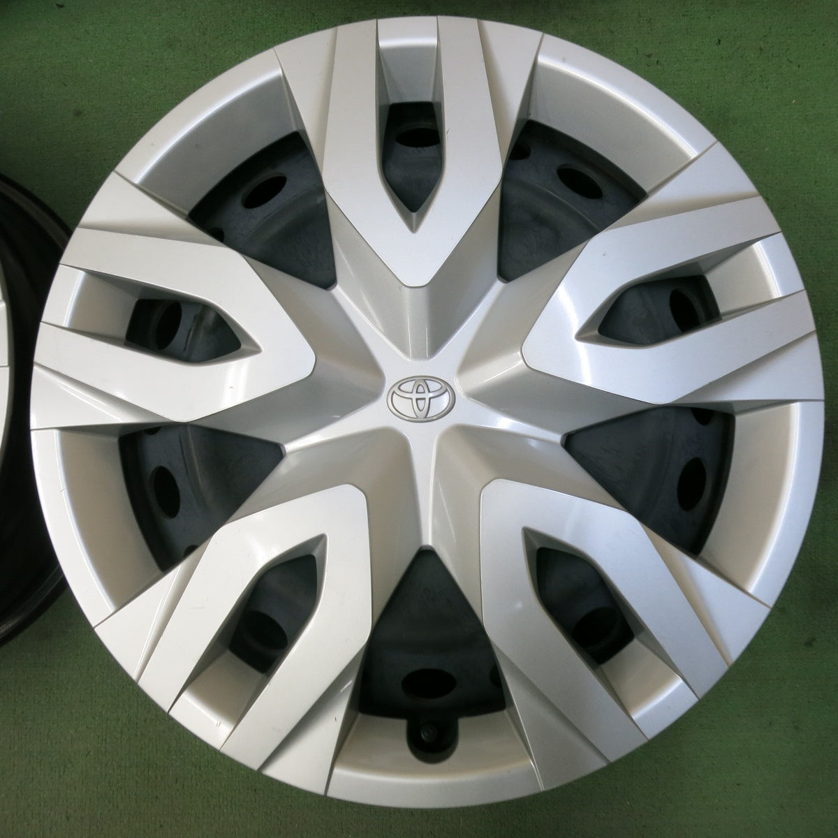 キレイ★トヨタ カローラ クロス 純正 スチール ホイール 17インチ 17×6.5J PCD114.3/5H★5072306SYホ