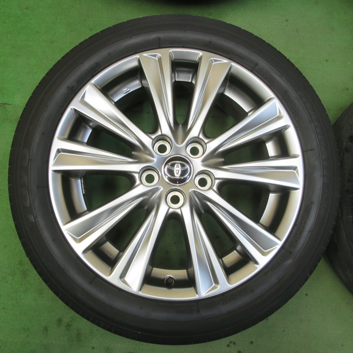 キレイ!22年★トヨタ 30系 アルファード ヴェルファイア 純正 235/50R18 トーヨー トランパス R30 18インチ PCD114.3/5H★5081601イノ