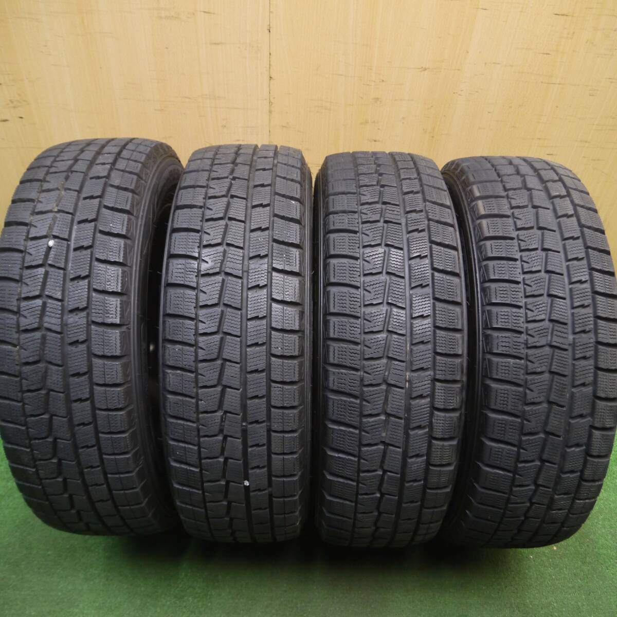 バリ溝!キレイ!9.5分以上★スタッドレス 185/65R15 ダンロップ ウインターマックス WM01 G-SPEED Gスピード 15インチ PCD100/4H★5012708Hス