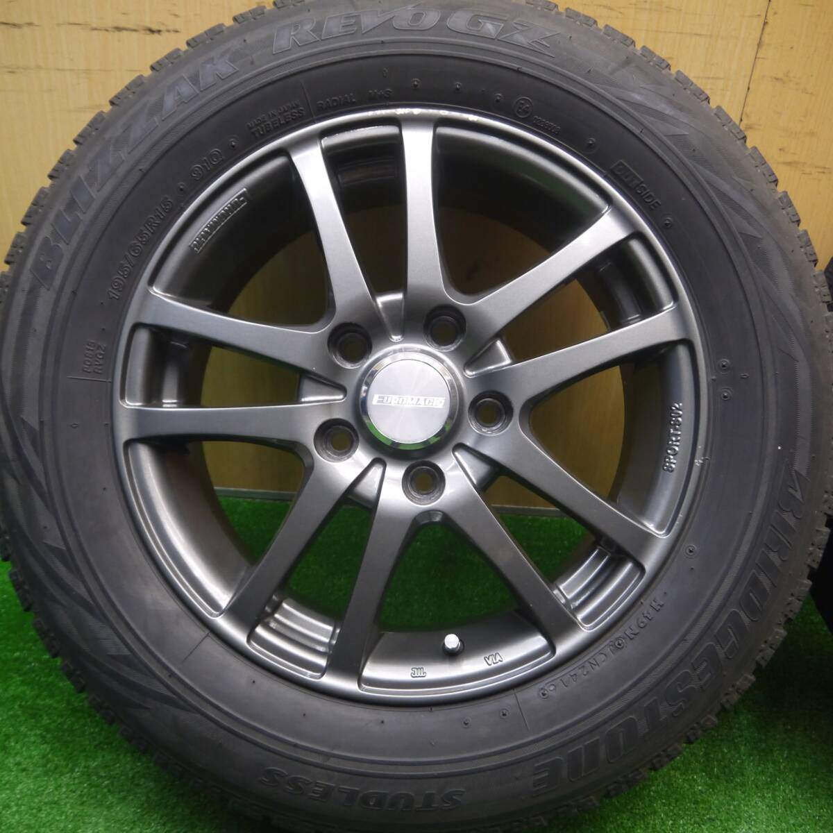 キレイ★EUROMAGIC SPORT-S02 195/65R15 スタッドレス ブリヂストン REVO GZ ユーロマジック PCD114.3/5H★4091003Hス