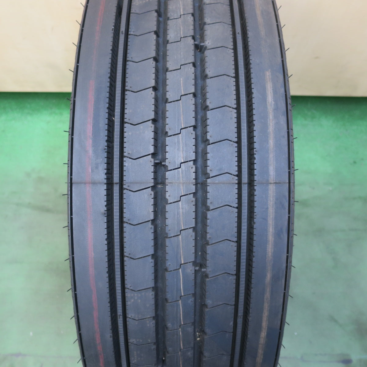 未使用!22年!1本★トラック タイヤ 245/70R19.5 136/134J ブリヂストン R225 19.5インチ★6060104イノタ
