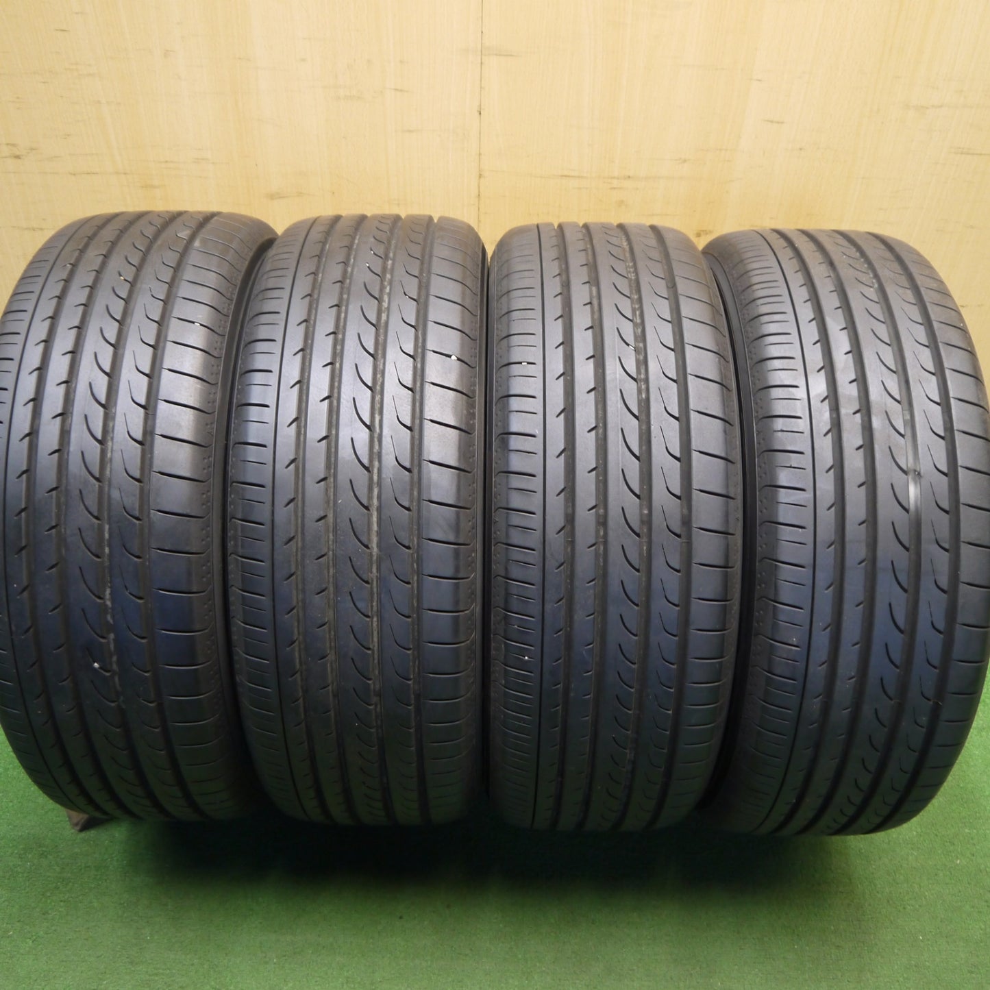 バリ溝!キレイ!9.5分★トヨタ 50系 エスティマ アエラス 純正 225/50R18 ヨコハマ ブルーアース RV-02 18インチ PCD114.3/5H★6041506Hノ