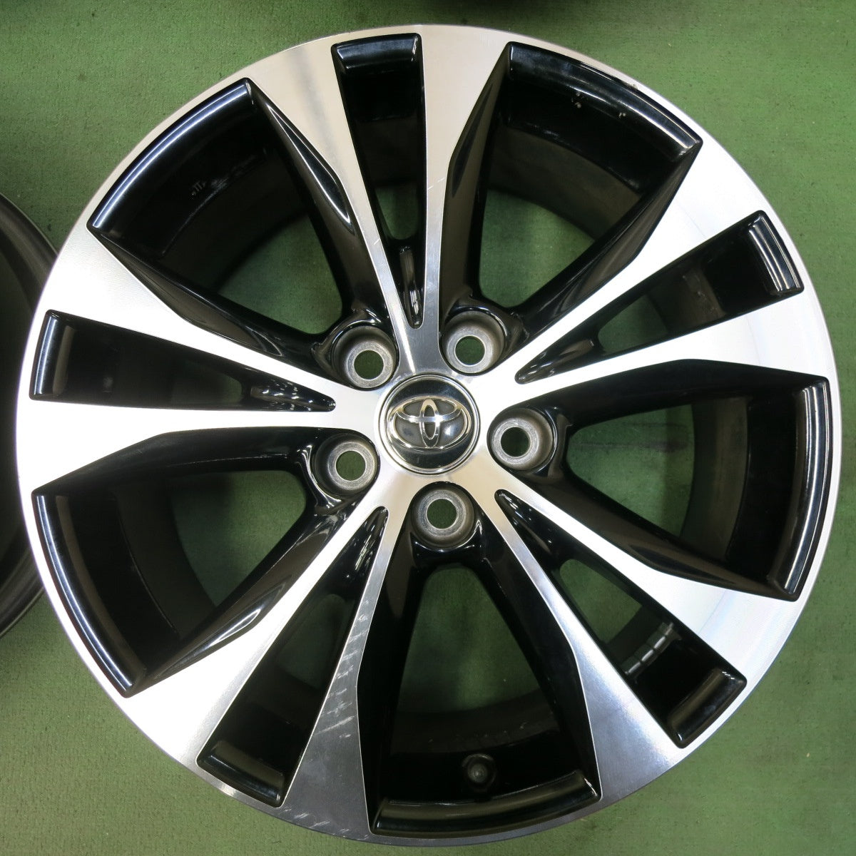 4本価格★トヨタ 60系 ハリアー スタイル モーヴ 純正 ホイール 18インチ 18×7.5J PCD114.3/5H★5043004SYホ