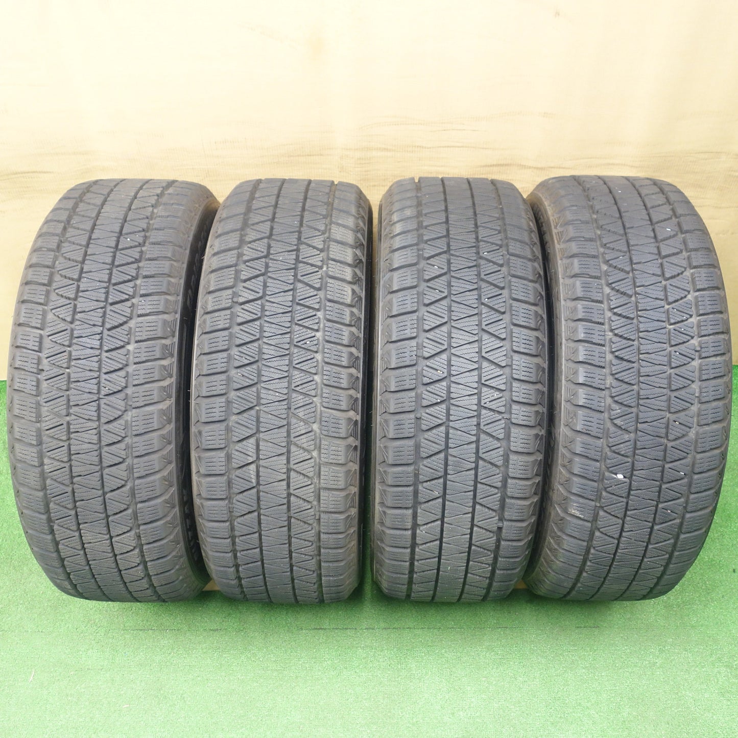 センサー付!バリ溝!23年!キレイ!9分★レクサス NX Fスポーツ 純正 235/55R18 スタッドレス ブリヂストン ブリザック DM-V3 18インチ PCD114.3/5H★6013101KTス