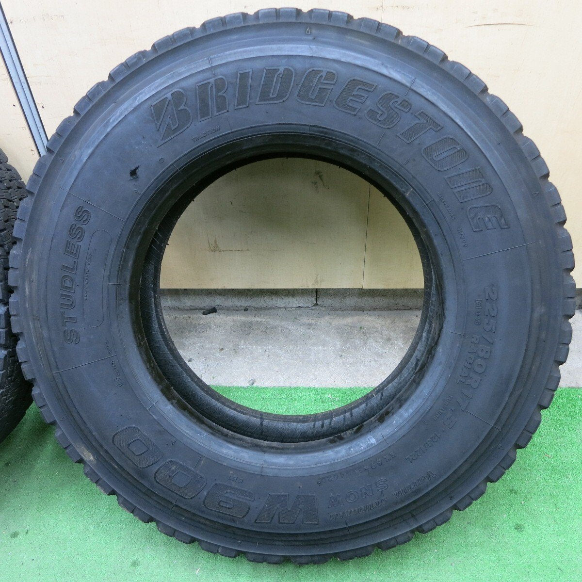 4本価格★トラック タイヤ 225/80R17.5 123/122L スタッドレス ブリヂストン W900 17.5インチ★5031203ナスタ