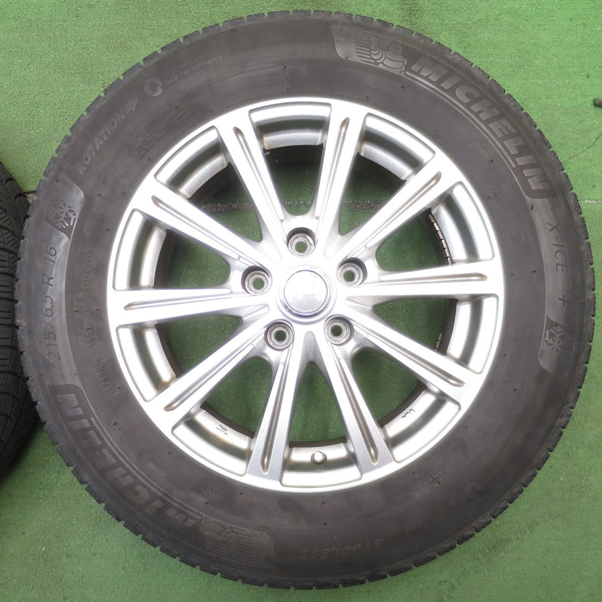キレイ★スタッドレス 215/65R16 ミシュラン X-ICE3+ MiLLOUS ミルアス 16インチ PCD114.3/5H★5072705NJス