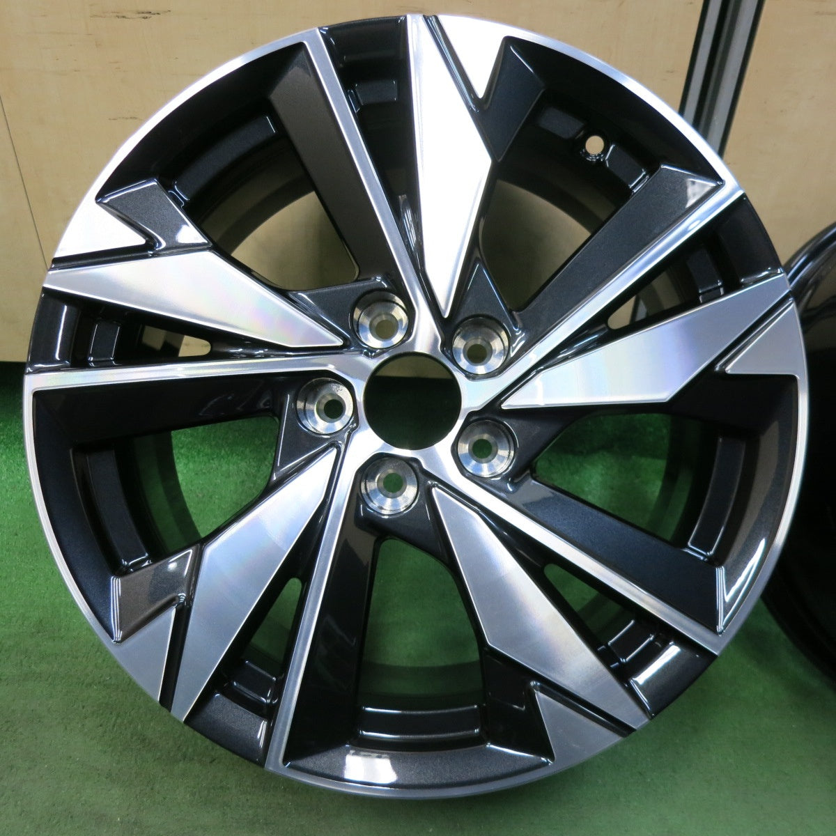 未使用★プジョー 308 アリュール 純正 ホイール 17インチ 17×7.5J PCD108/5H★5031401SYホ
