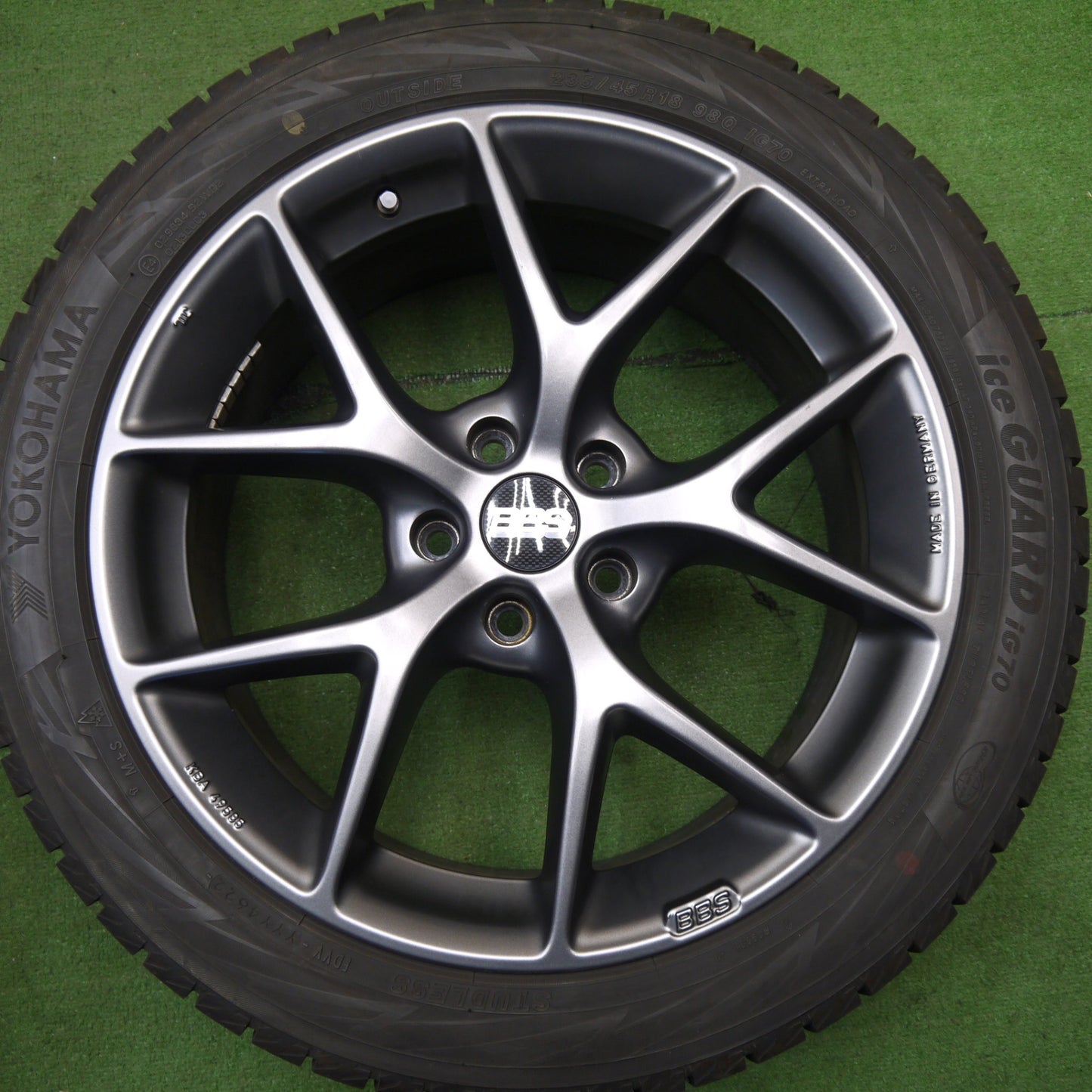 バリ溝!22年!9分★BBS SR014 235/45R18 スタッドレス ヨコハマ アイスガード iG70 18インチ PCD114.3/5H★5060403Hス