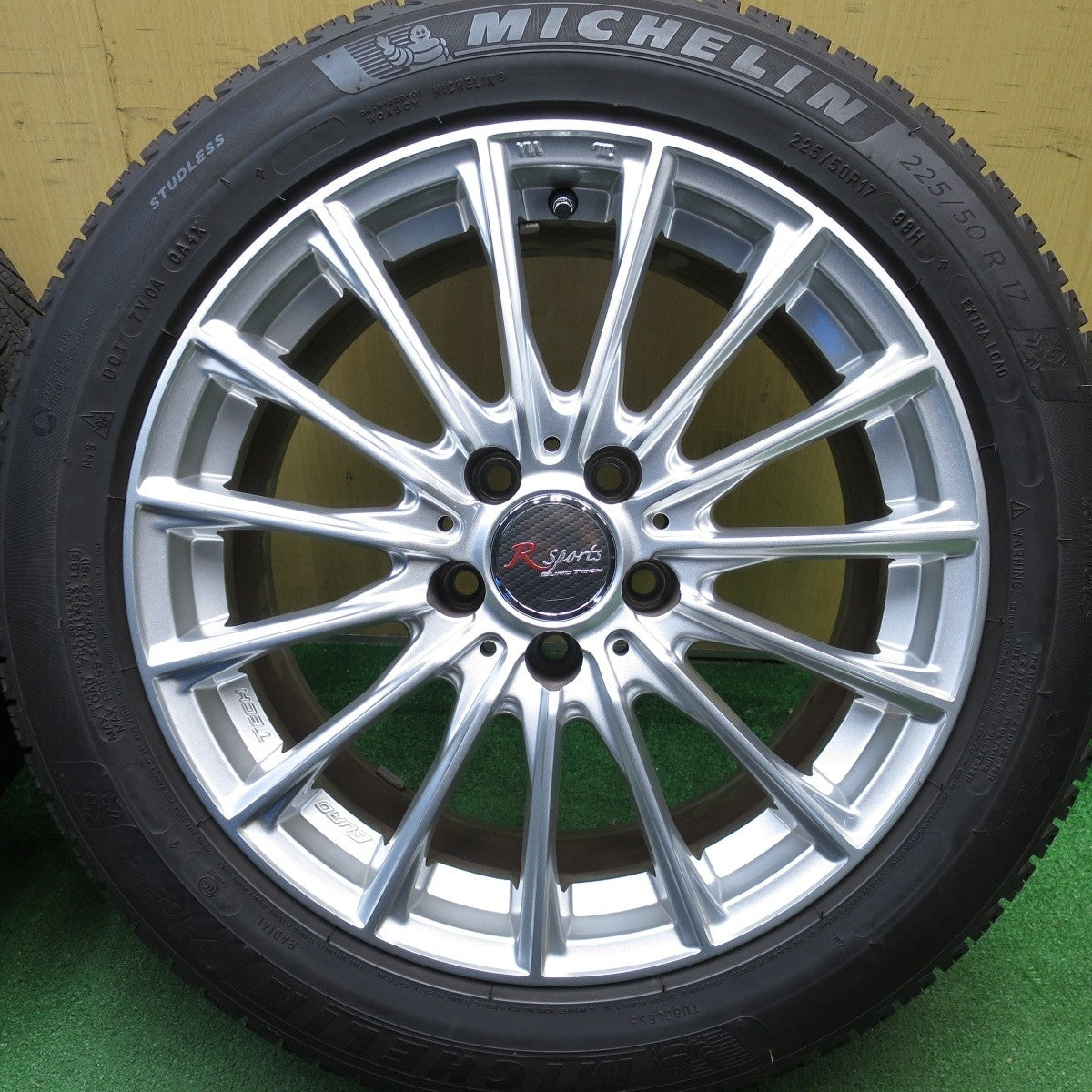 バリ溝!キレイ!8.5分★アウディ 等 R Sports EUROTECH 225/50R17 スタッドレス ミシュラン X-ICE3+ ユーロテック 17インチ PCD112/5H★5030709Hス