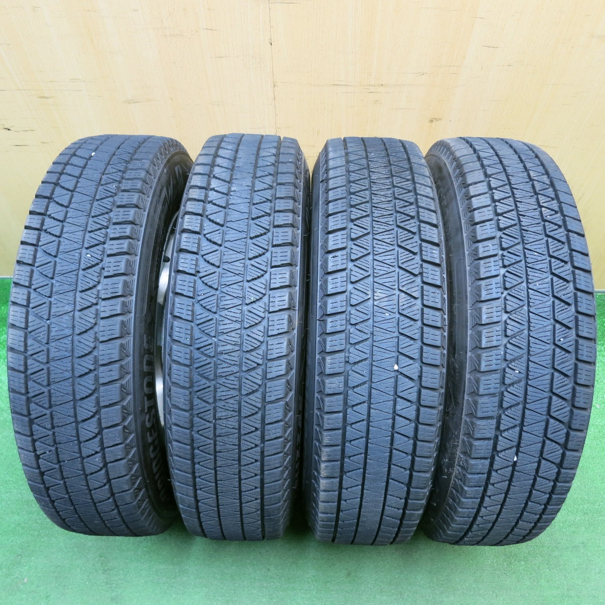 4本価格★スタッドレス 175/80R16 ブリヂストン ブリザック DM-V3 社外 アルミ 16インチ PCD139.7/5H★6022806HAス