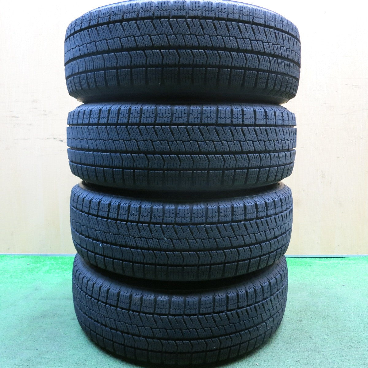 バリ溝!22年!9.5分★プリウス 等 195/65R15 スタッドレス ブリヂストン ブリザック VRX2 Galeria GM01 ガレリア 15インチ PCD100/5H★5090402HAス