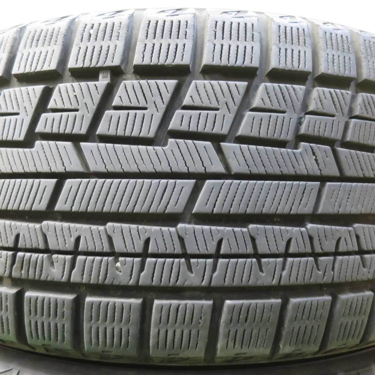 バリ溝!9.5分★スタッドレス 235/45R18 ヨコハマ アイスガード iG60 タイヤ 18インチ レクサス ES カムリ アコード 等★5042309イスタ