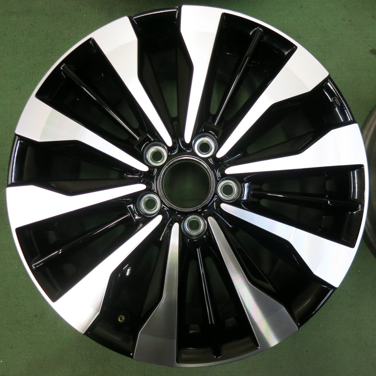 新車外し★ホンダ WR-V 純正 ENKEI ホイール 17インチ 17×7J WRV エンケイ PCD114.3/5H★5051608SYホ