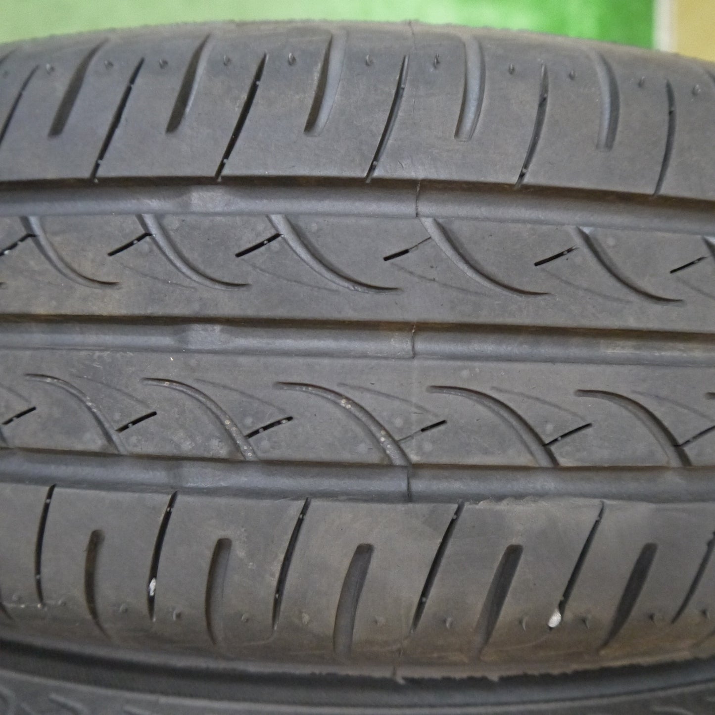 超バリ溝!22年!ほぼ10分★155/70R13 ヨコハマ ブルーアース AE01 JOKER ジョーカー 13インチ PCD100/4H★5080505Hノ