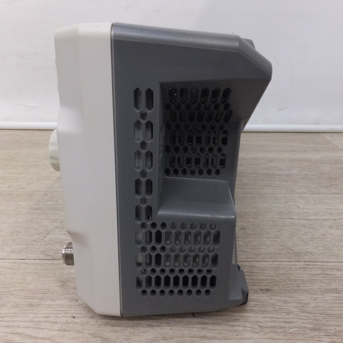 キレイ★リゴル RIGOL スペクトラム・アナライザ Spectrum Analyzer DSA815 100-240V 9kHz-1.5GHz★