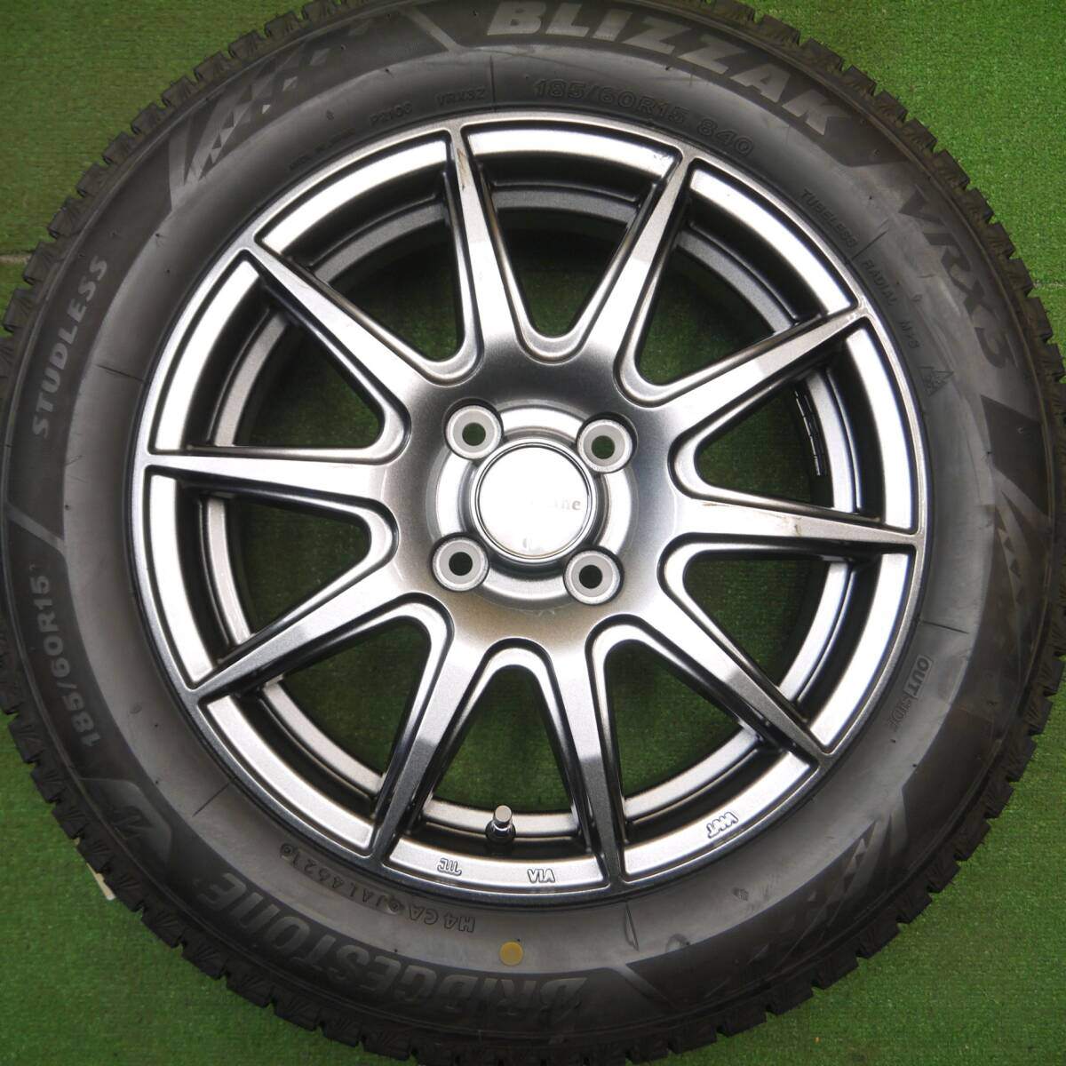 未使用!21年★スタッドレス 185/60R15 ブリヂストン ブリザック VRX3 Humanline ヒューマンライン 15インチ PCD100/4H★5011717Hス