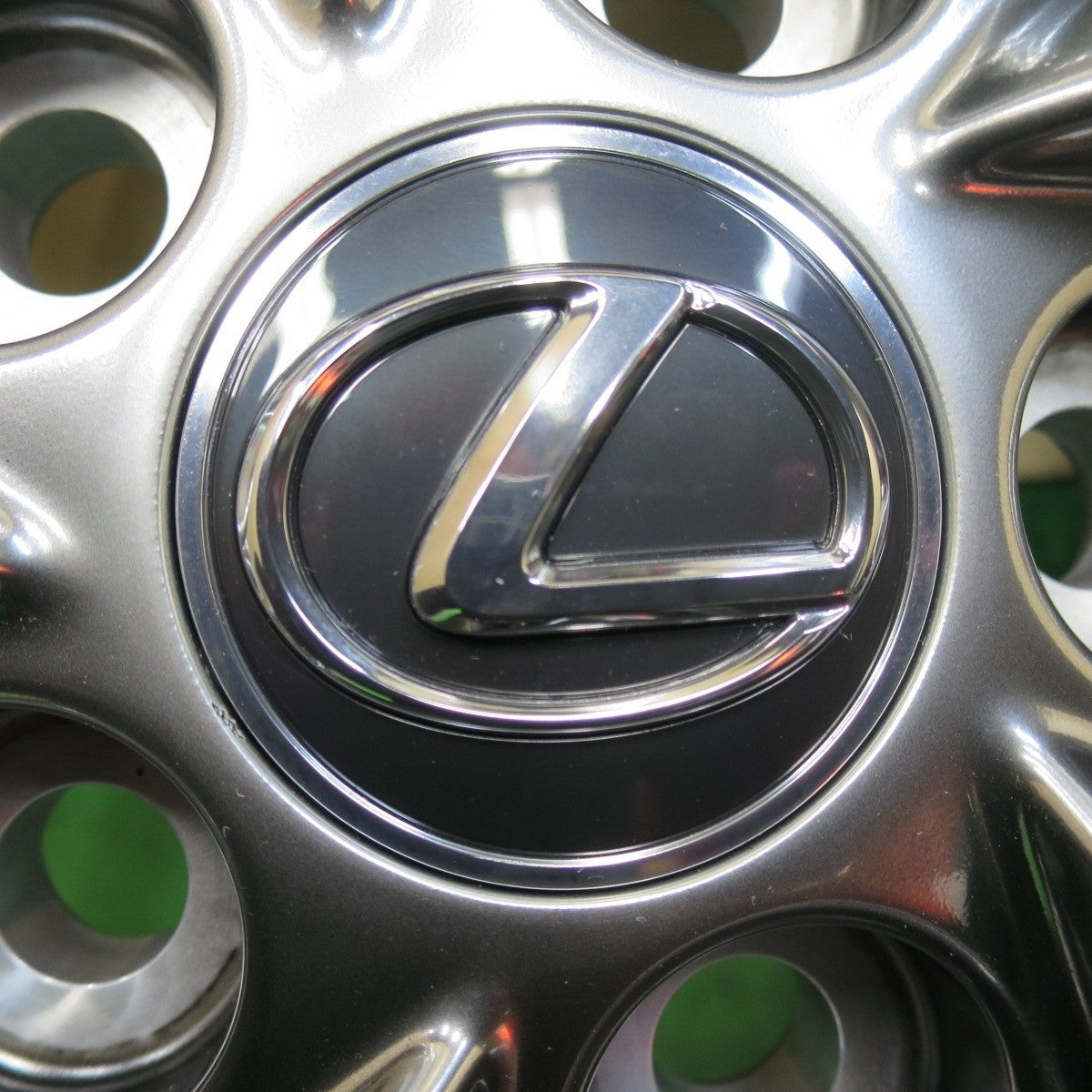 新車外し!タイヤ未使用!24年!センサー付★レクサス RX バージョンL 純正 235/55R20 スタッドレス グッドイヤー アイスナビ SUV PCD114.3/5H★4120608イス