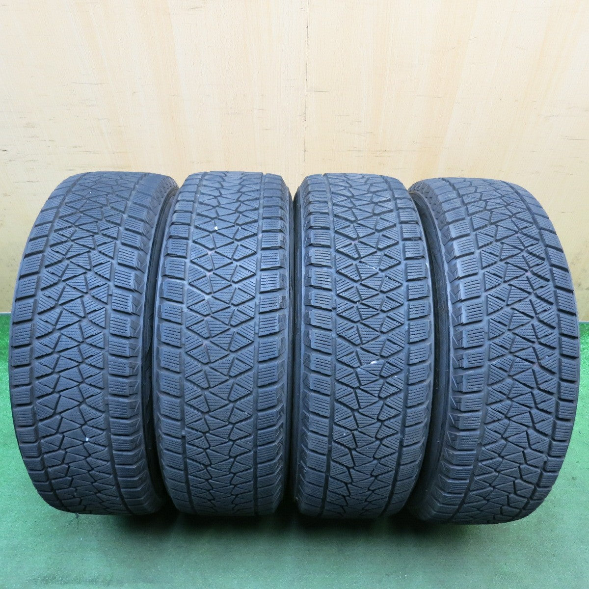 キレイ◎スタッドレス 225/65R17 ブリヂストン ブリザック DM-V2 ECO FORME SE-15 エコフォルム 17インチ PCD114.3/5H◎6101102HAス