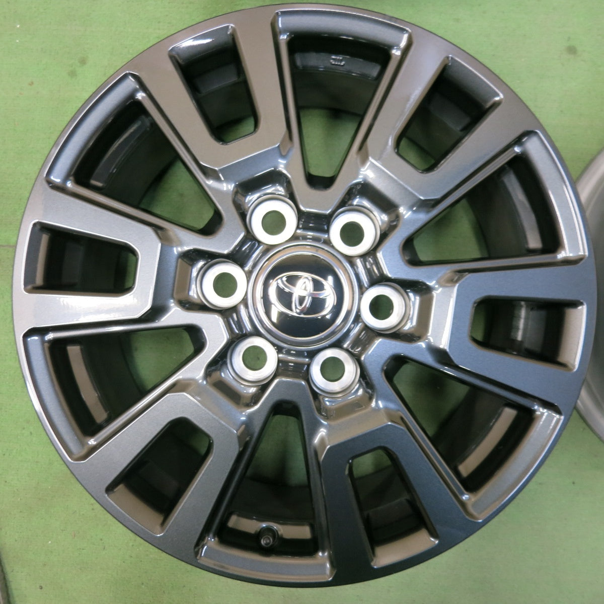新車外し★トヨタ ランクル 250 VX 純正 ホイール 18インチ 18×7.5J PCD139.7/6H★5052809SYホ