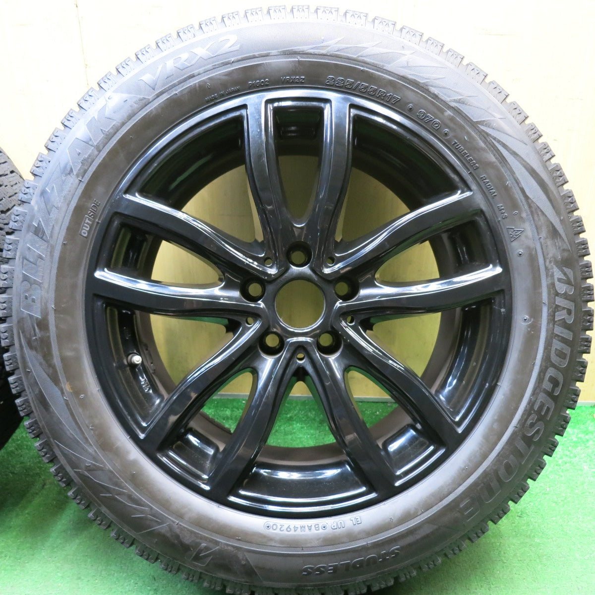 バリ溝!9分◎BMW 等 MAK FAHR 225/55R17 スタッドレス ブリヂストン ブリザック VRX2 マック ファー 17インチ PCD112/5H◎6100806HAス