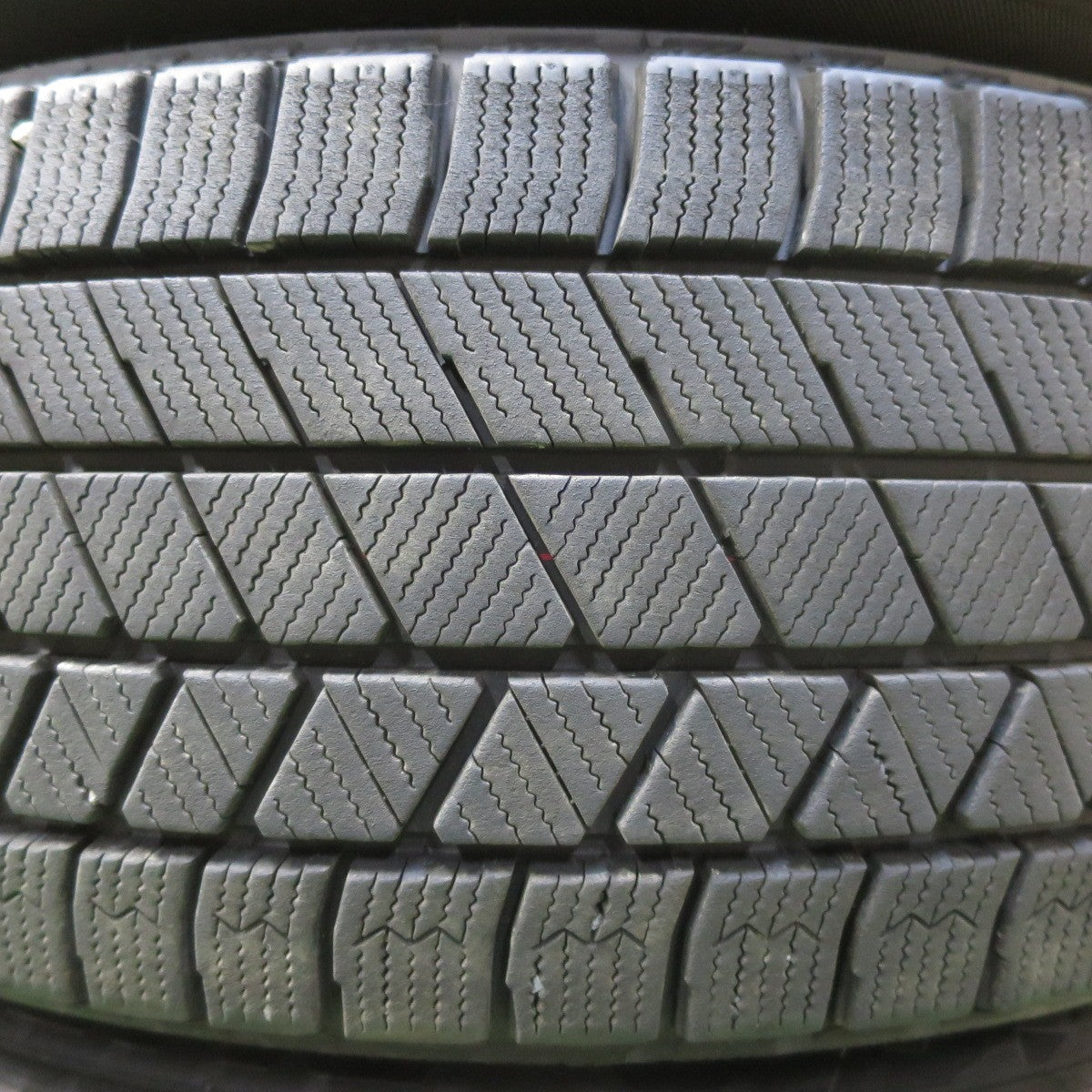 バリ溝!22年!キレイ!9分★トヨタ 50系 プリウス PHV 純正 195/65R15 スタッドレス ブリヂストン ブリザック VRX3 15インチ PCD100/5H★5061803イス