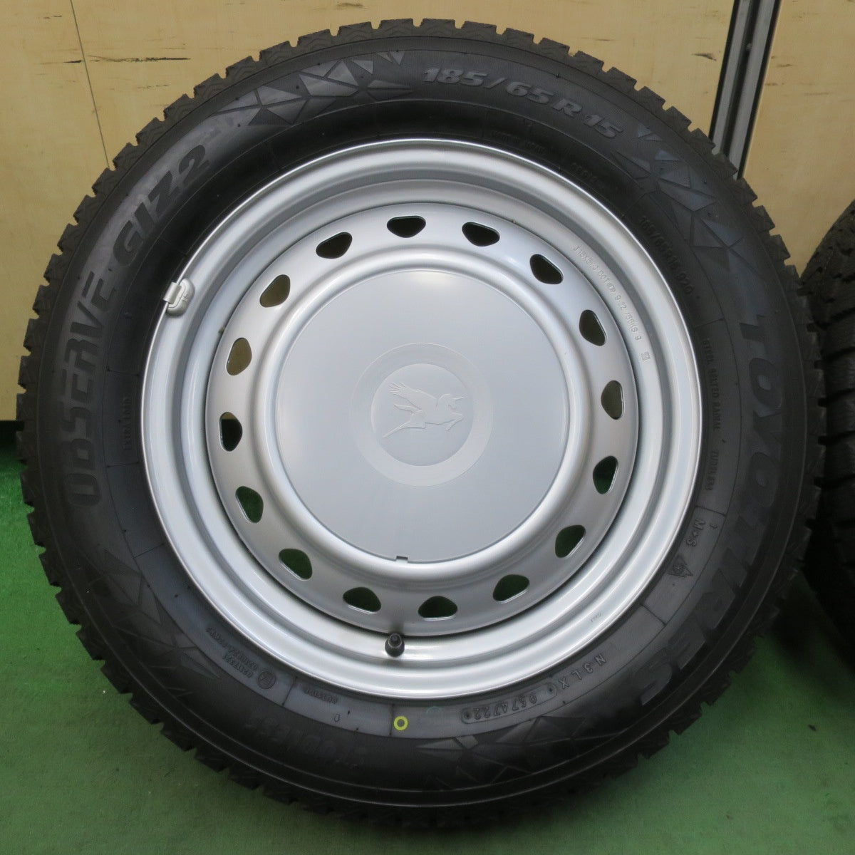 未使用!22年★スタッドレス 185/65R15 トーヨー オブザーブ GIZ2 スチール ホイール 15インチ PCD100 114.3/4H マルチ★5050501イス