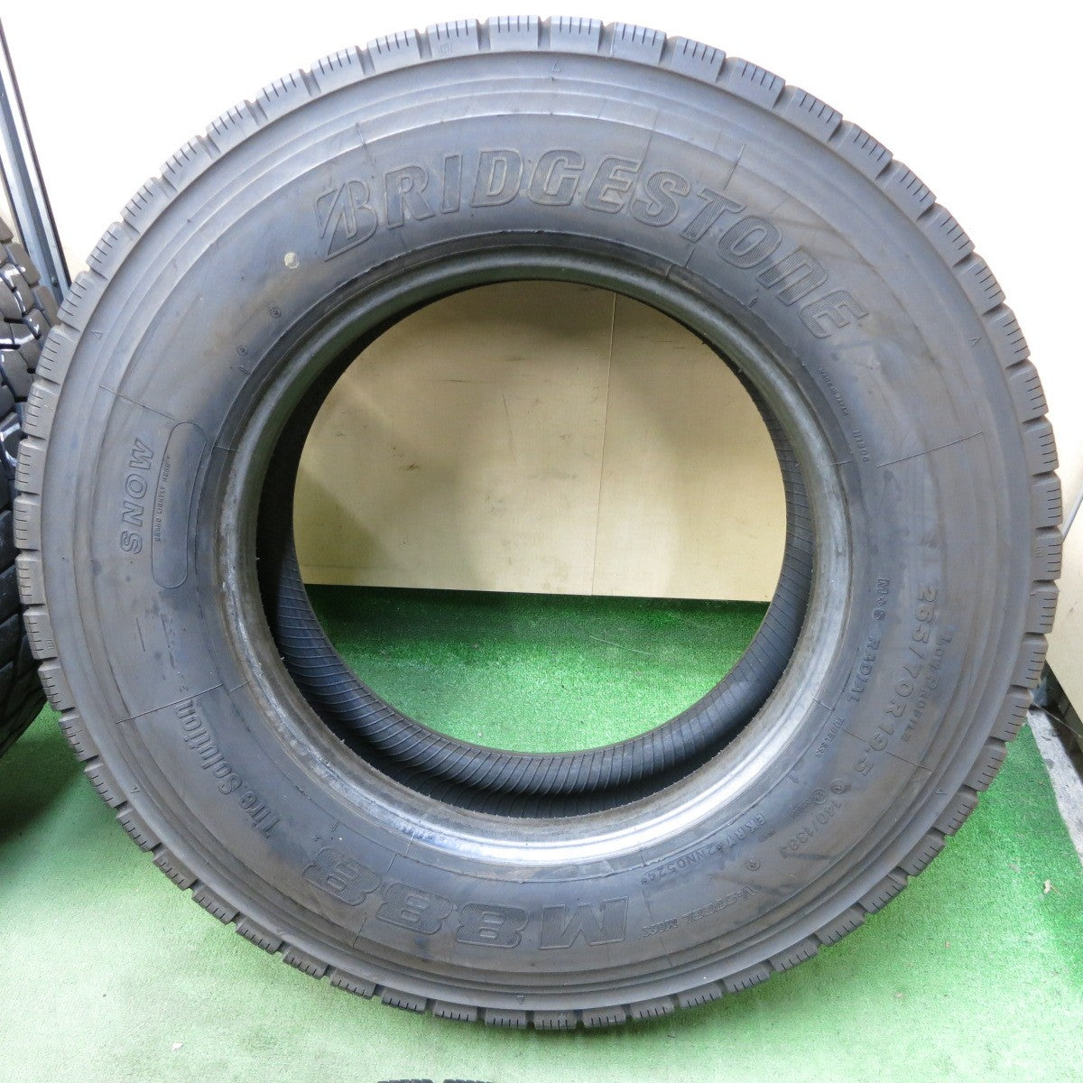 バリ溝!24年!9.5分★トラック タイヤ 265/70R19.5 140/138J ブリヂストン M888 ミックス オールシーズン 19.5インチ★5100701ナスタ
