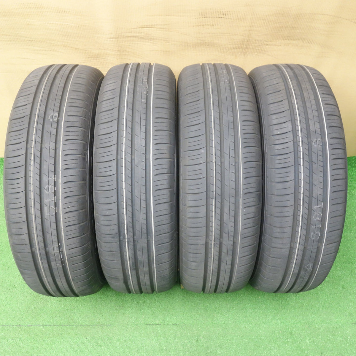 新車外し!26年★185/65R15 ダンロップ エナセーブ EC300+ タイヤ 15インチ アクア フリード シエンタ 等★6052901KTノタ