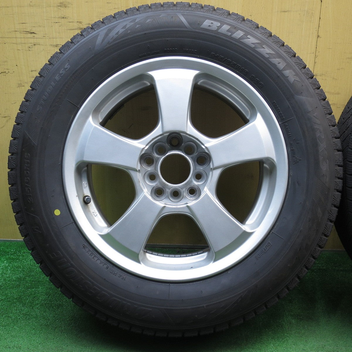 バリ溝!22年!ほぼ10分★スタッドレス 215/65R16 ブリヂストン ブリザック VRX3 社外 アルミ 16インチ PCD 100 114.3/5H マルチ★5053006NJス