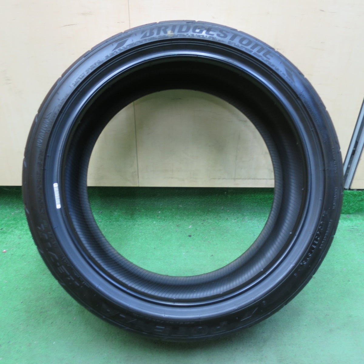 未使用!1本★215/40R17 ブリヂストン ポテンザ RE-71R タイヤ 17インチ フィット アクア ヤリス フリード デミオ 等★5073104イノタ