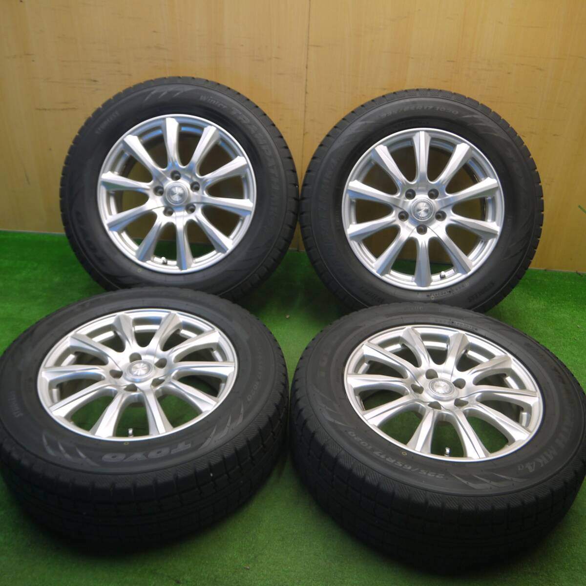 バリ溝!キレイ!9分★スタッドレス 225/65R17 トーヨー ウインター トランパス MK4α JOKER ジョーカー 17インチ PCD114.3/5H★5012107Hス