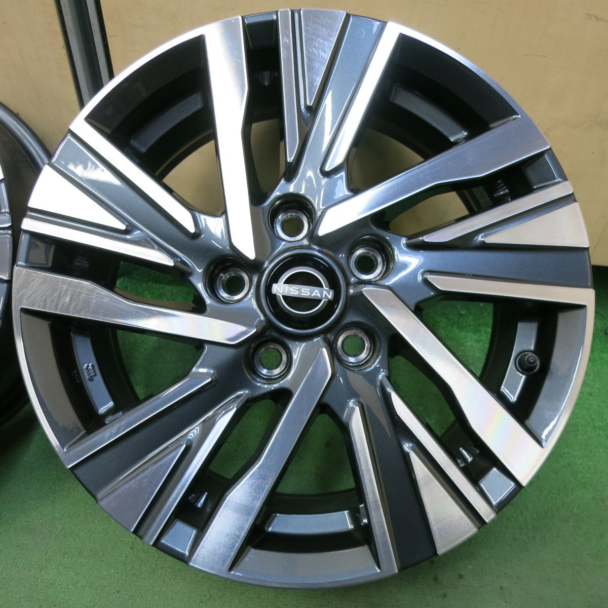 新車外し★日産 C28 セレナ 純正 ホイール 16インチ 16×6J PCD114.3/5H★5043002SYホ