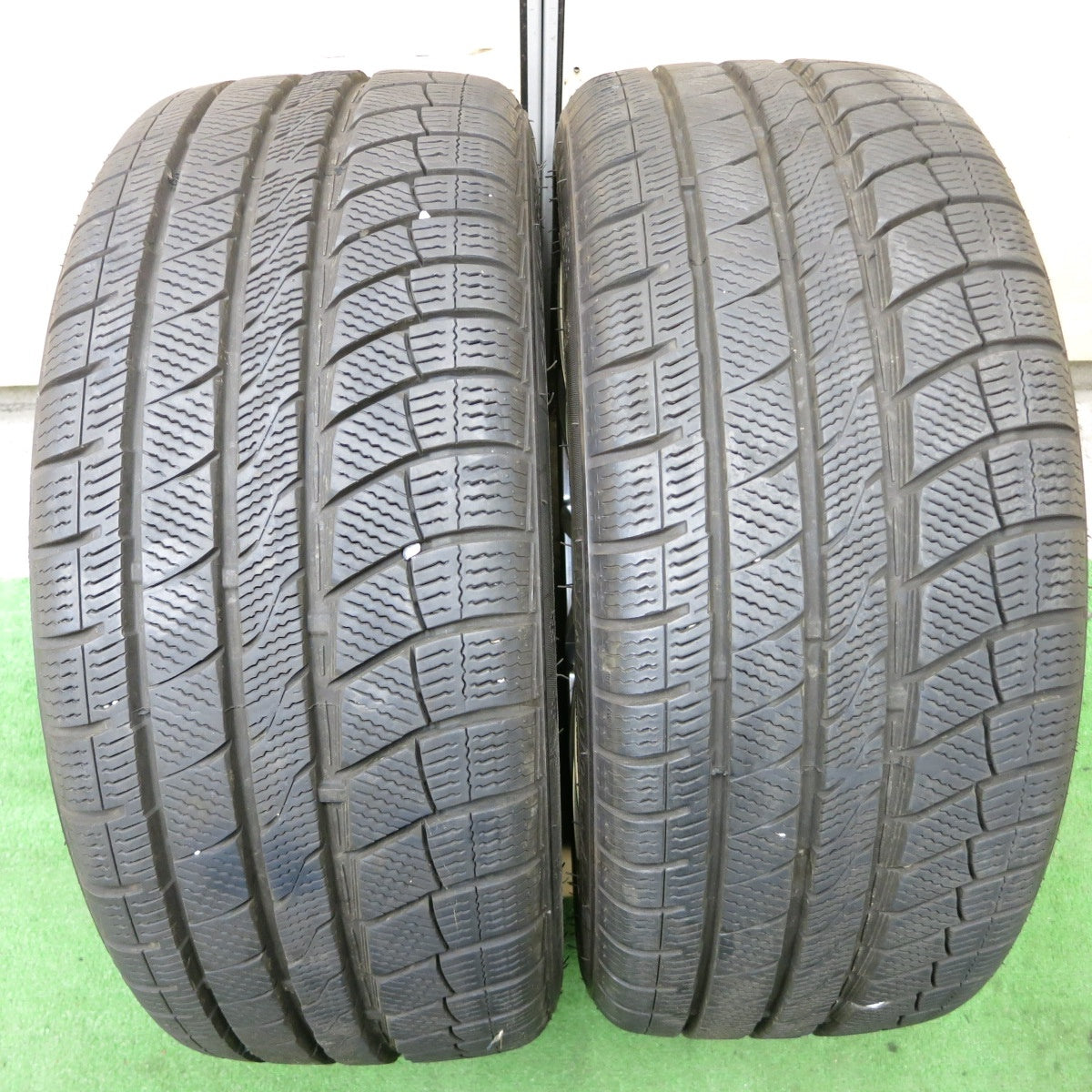 バリ溝!21年!9.5分!2本★スタッドレス 245/40R18 ダヴァンティ WINTOURA+ SCHNEIDER ATECH シュナイダー 18インチ PCD114.3/5H★5090801ナス
