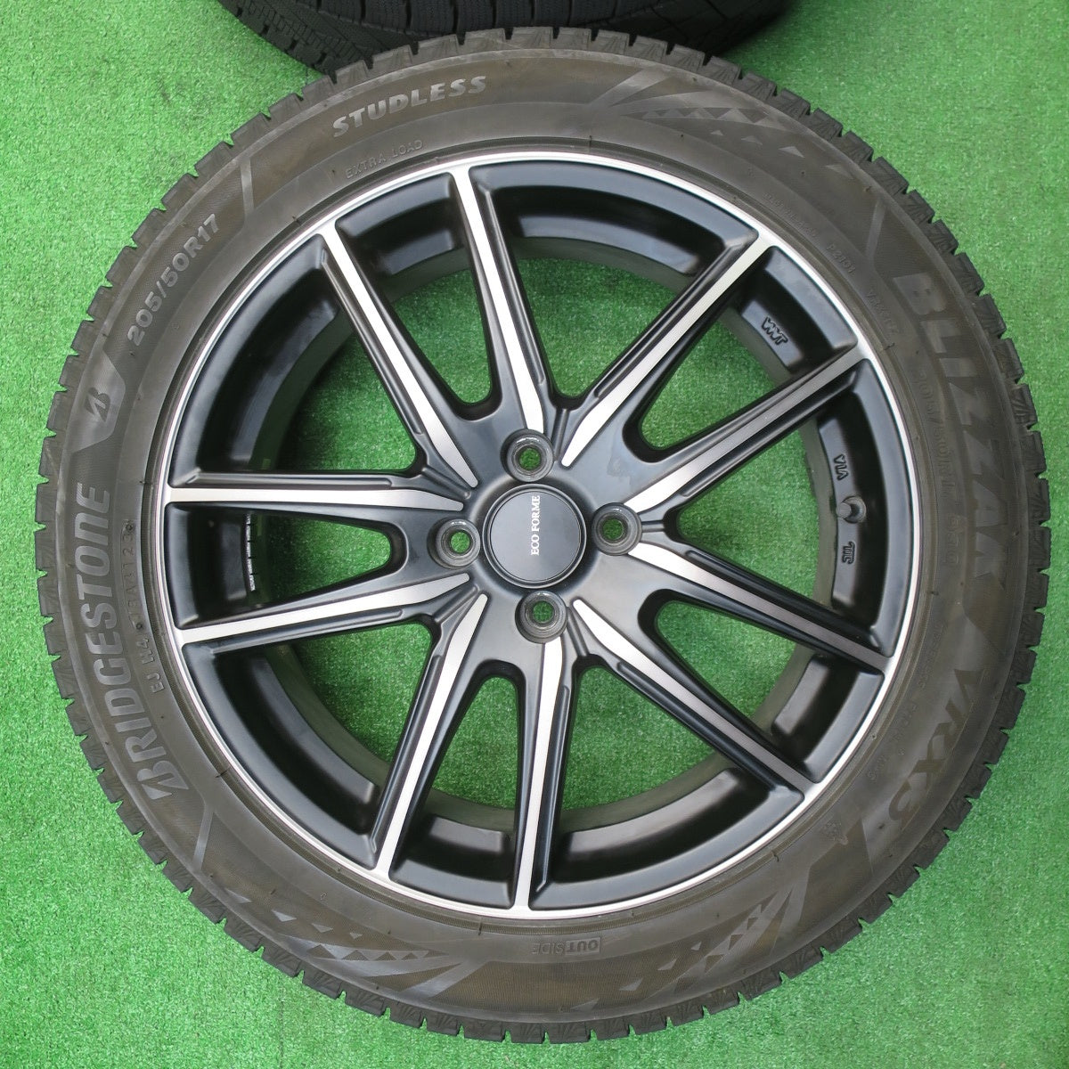 バリ溝!23年!キレイ!9.5分★スタッドレス 205/50R17 ブリヂストン ブリザック VRX3 ECO FORME エコフォルム 17インチ PCD100/4H★5102805NJス