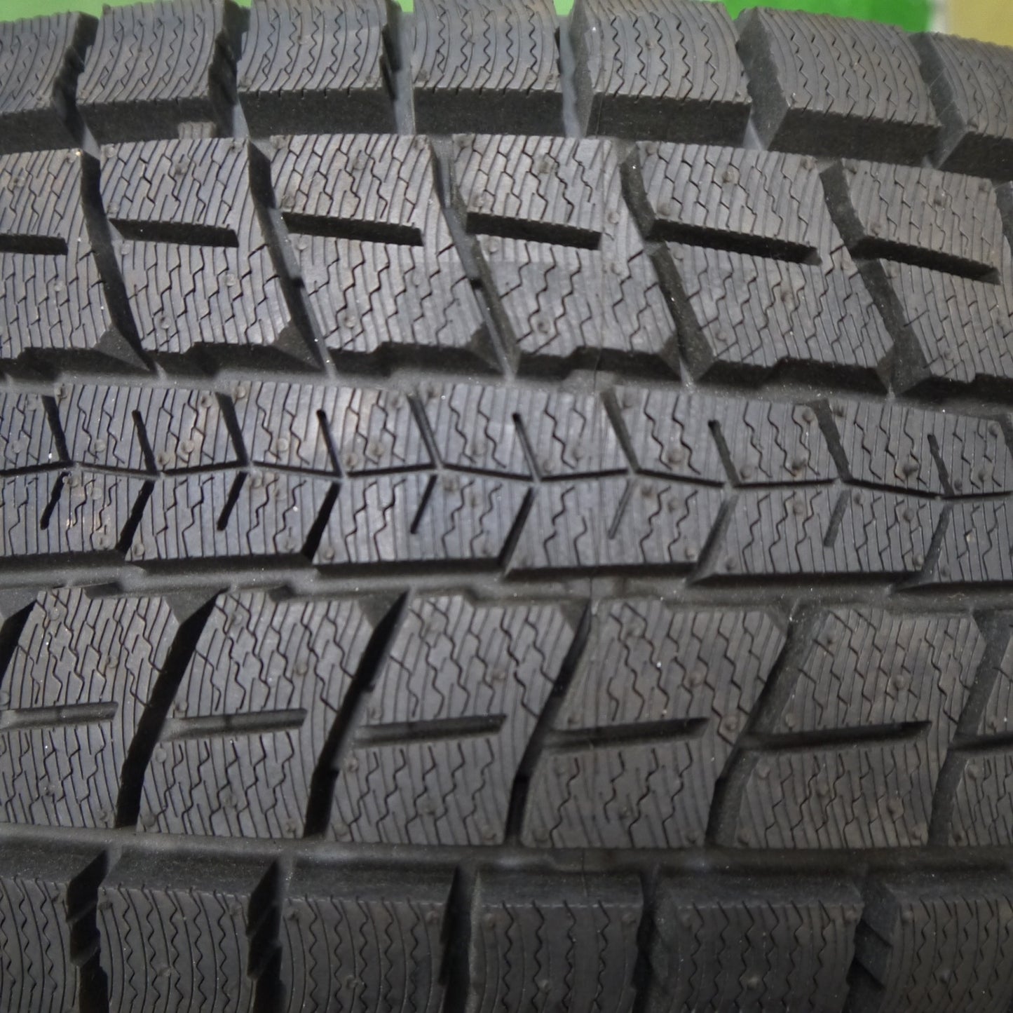 未使用!21年!1本★スタッドレス 215/70R16 ダンロップ ウインターマックス SJ8 SJ8+ タイヤ 16インチ アウトランダー デリカ D:5 等★5051207Hスタ