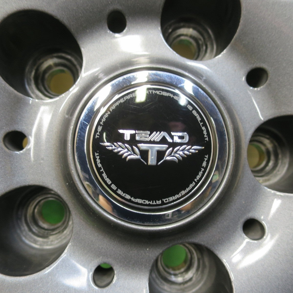 バリ溝!23年!キレイ!9.5分★スタッドレス 195/65R15 ダンロップ ウインターマックス WM02 TEAD テッド 15インチ PCD114.3/5H★5032607イス