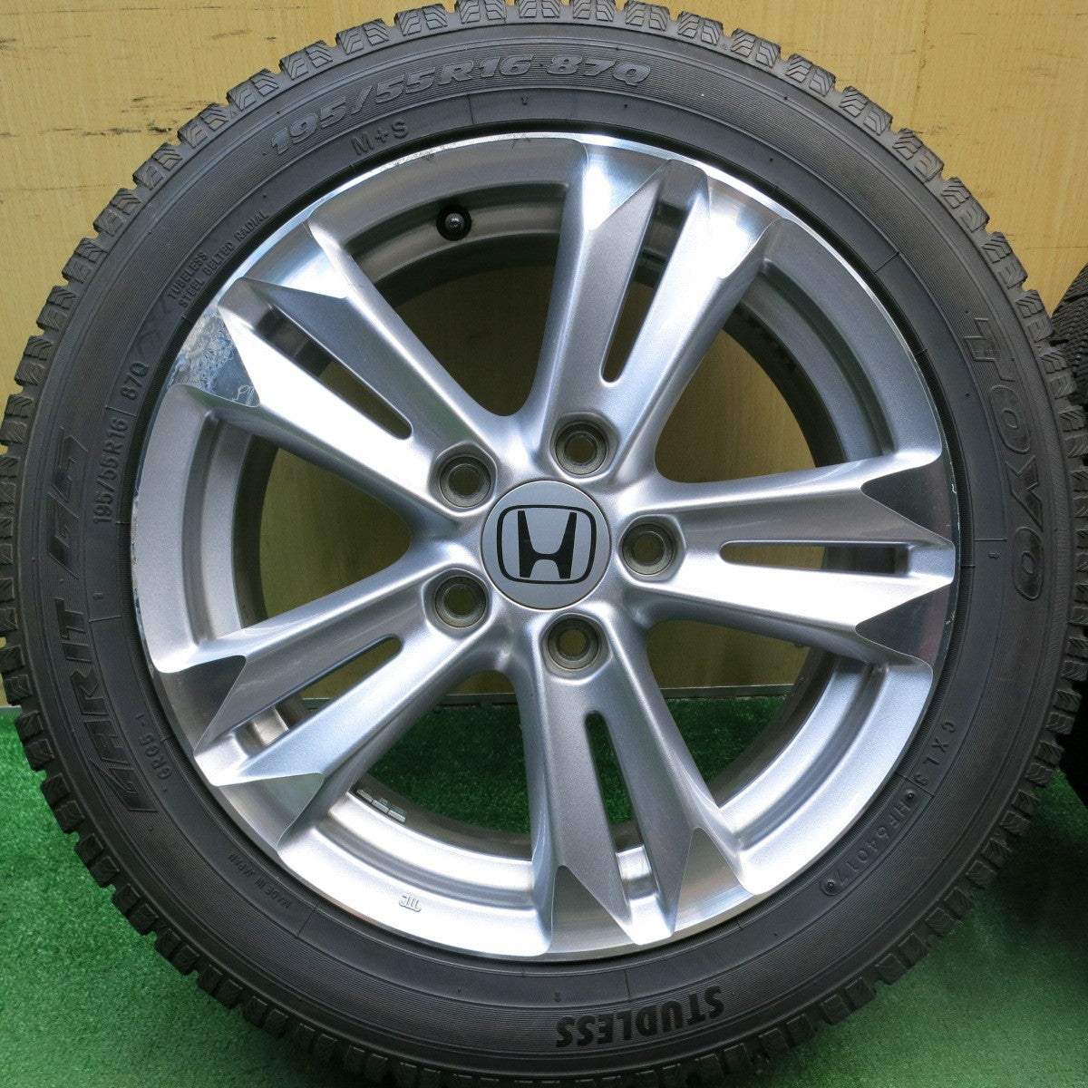 バリ溝!9.5分★ホンダ CR-Z 純正 195/55R16 スタッドレス トーヨー ガリット G5 16インチ CRZ PCD114.3/5H★5070602HAス