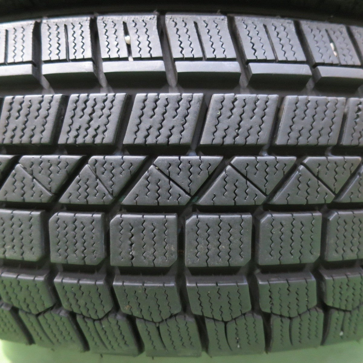 バリ溝!9.5分★スタッドレス 195/65R15 ケンダ KR36 アイステック ネオ タイヤ 15インチ ノア ヴォクシー エスクァイア アイシス 等★5040511イスタ