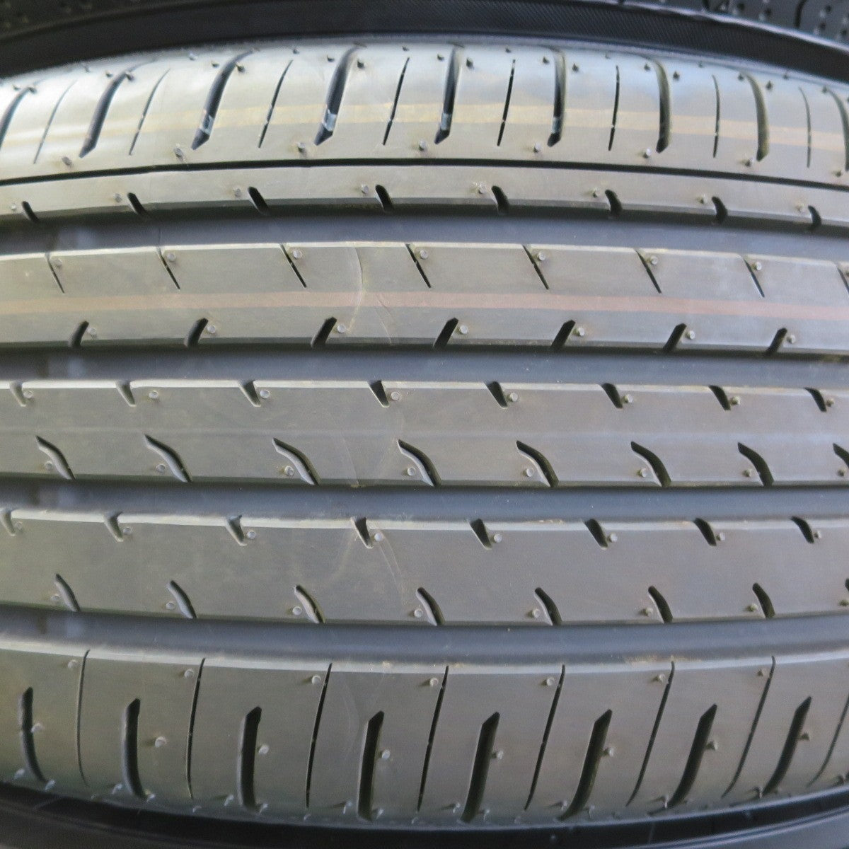 新車外し!24年★トヨタ 40系 アルファード 純正 225/65R17 ヨコハマ アドバン V03 17インチ PCD120/5H★5050512イノ