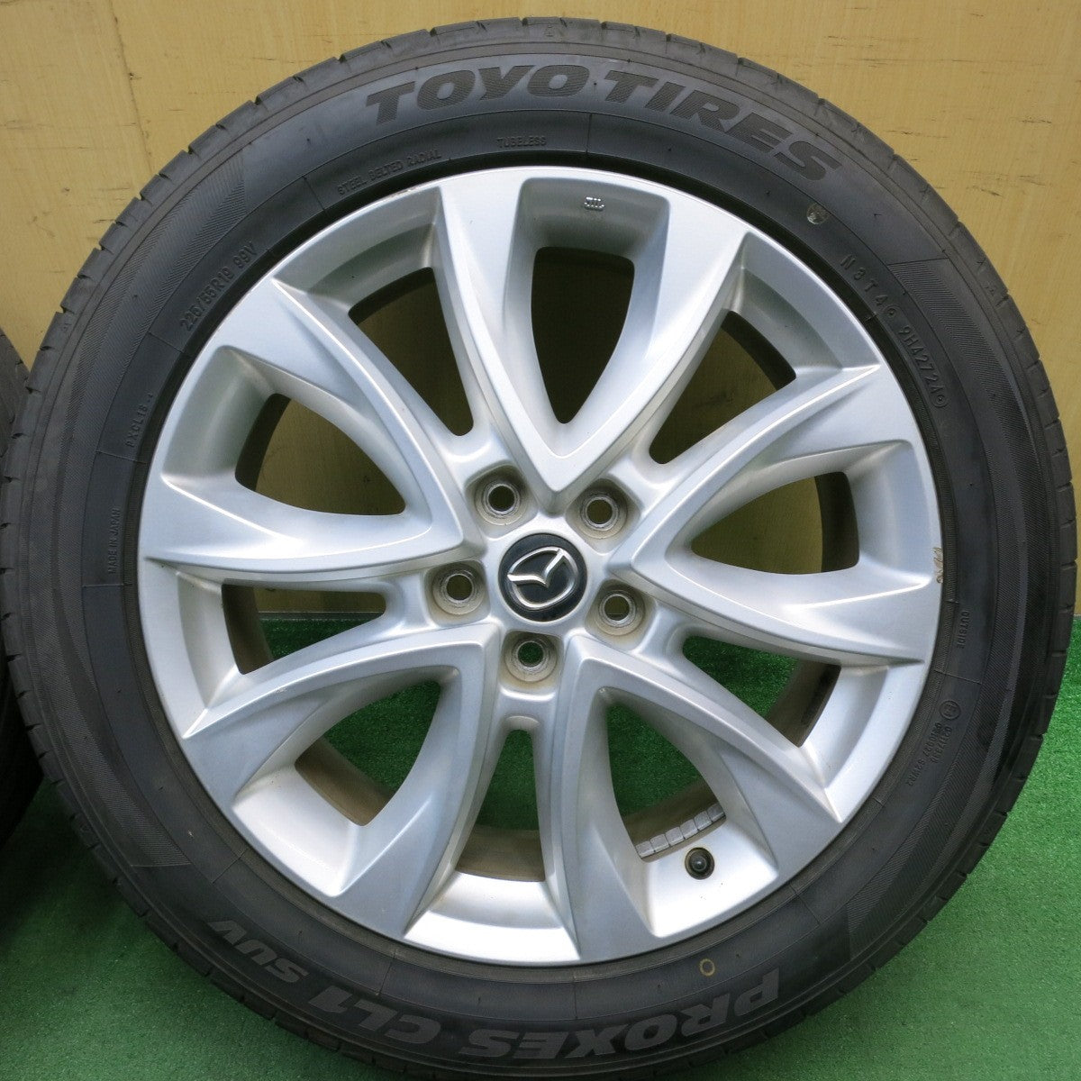 バリ溝!24年!キレイ!9.5分★マツダ CX-5 純正 225/55R19 トーヨー プロクセス CL1 SUV 19インチ CX5 PCD114.3/5H★5062703AKノ
