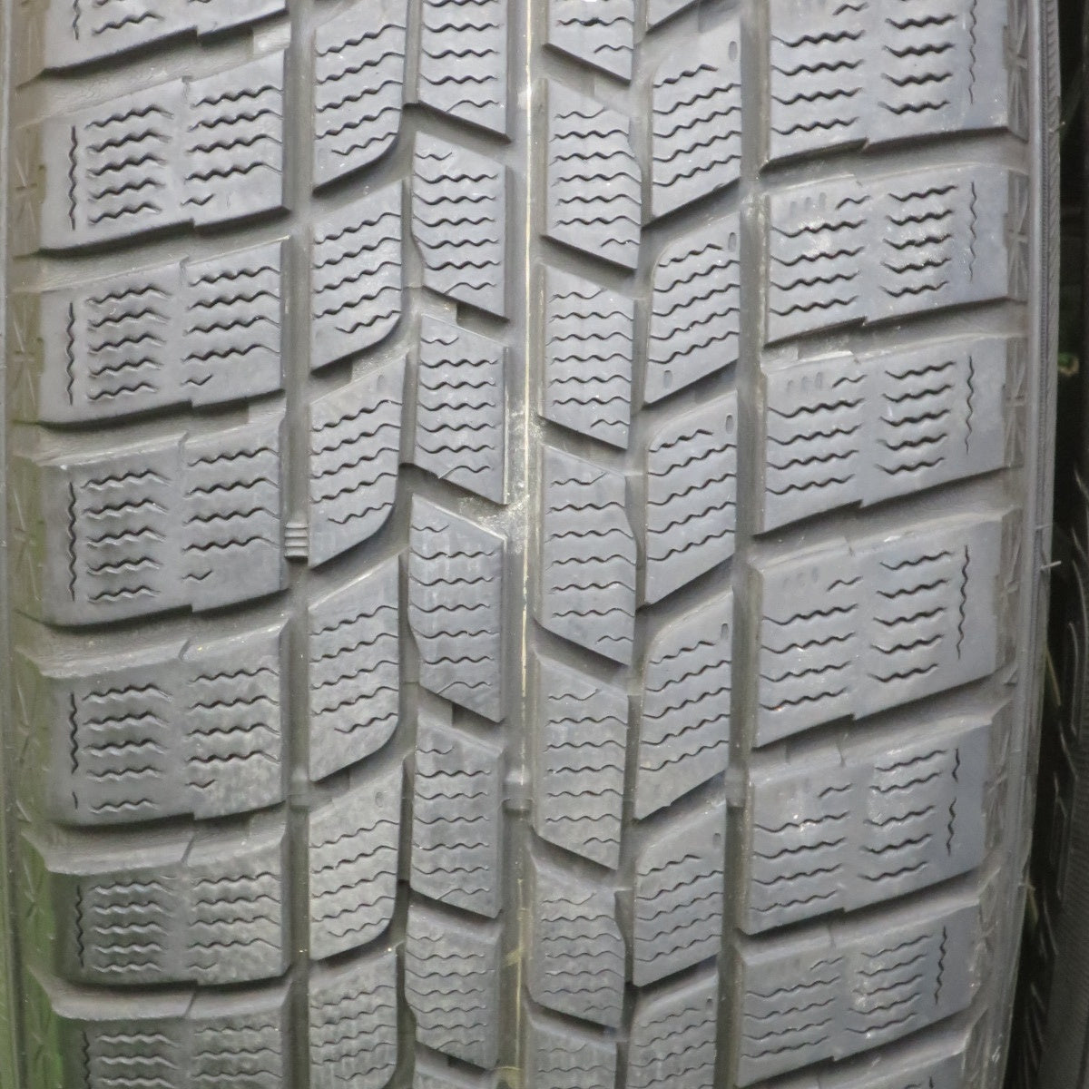 キレイ★スタッドレス 225/60R17 グッドイヤー アイスナビ6 ravrion RM01 ラブリオン 17インチ PCD114.3/5H★5061904TTス