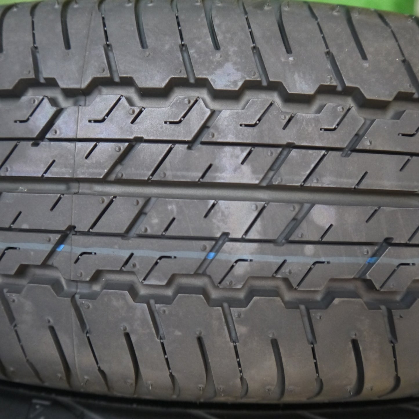 新車外し!25年★195/80R15 ダンロップ AT20 グラントレック タイヤ 15インチ ジムニー シエラ ハイエース 等★5050504HAノタ