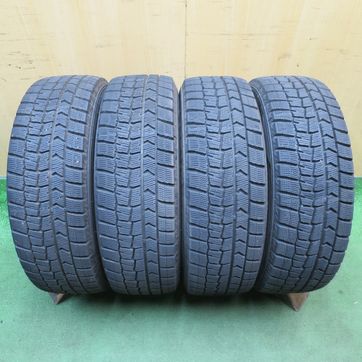 バリ溝!22年!キレイ!9.5分◎スタッドレス 185/60R15 ダンロップ ウインターマックス WM02 NIRVANA NV ニルバーナ ニルヴァーナ 15インチ PCD100/4H◎6060802NJス