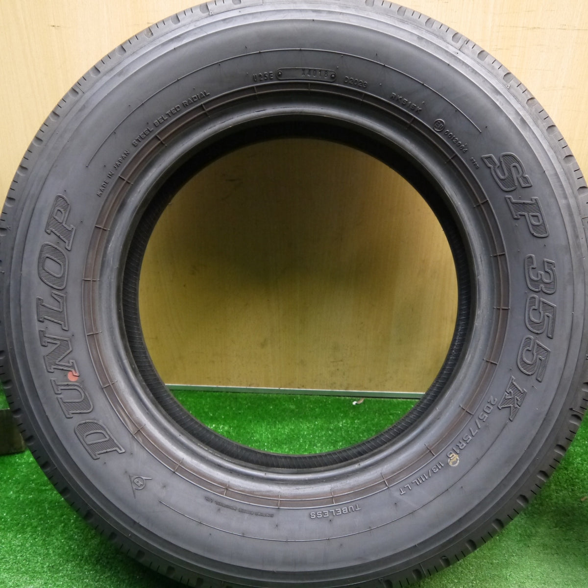 バリ溝!8.5分!6本★トラック タイヤ 205/75R16 113/111L ダンロップ SP355K 16インチ★5120901Hノタ