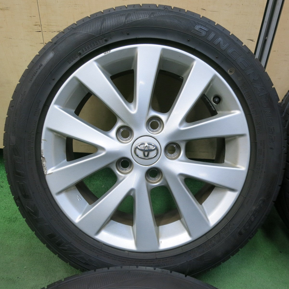 バリ溝!ほぼ10分★トヨタ アイシス 純正 205/55R16 ファルケン シンセラ SN832i 16インチ PCD114.3/5H★5062607SYノ