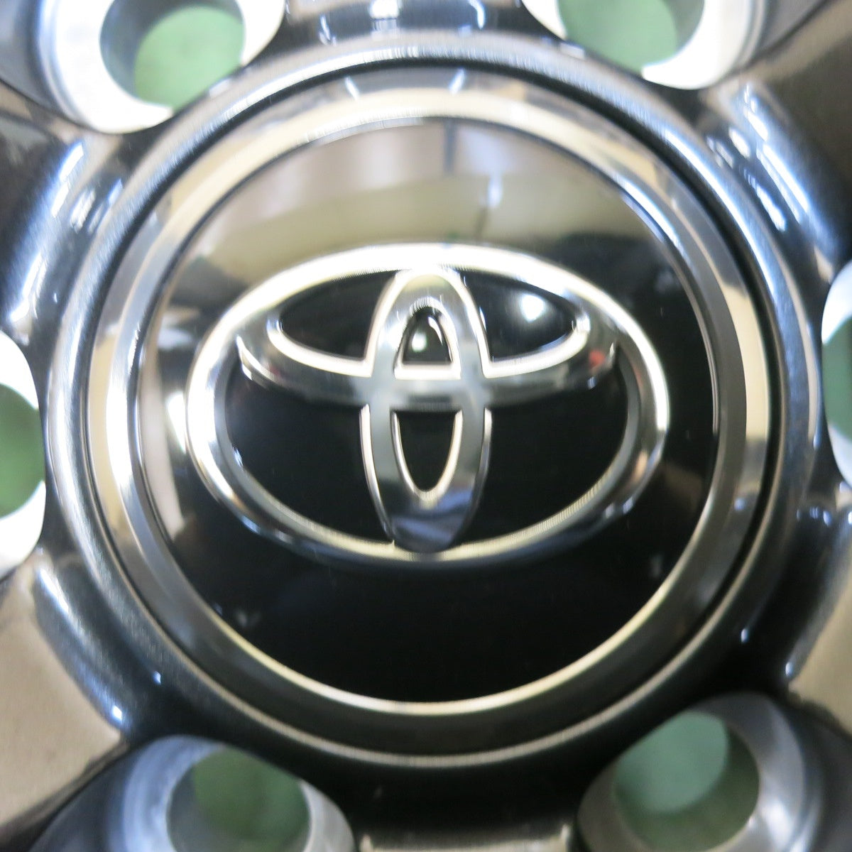 新車外し★トヨタ ランクル 250 VX 純正 ホイール 18インチ 18×7.5J PCD139.7/6H★5052809SYホ